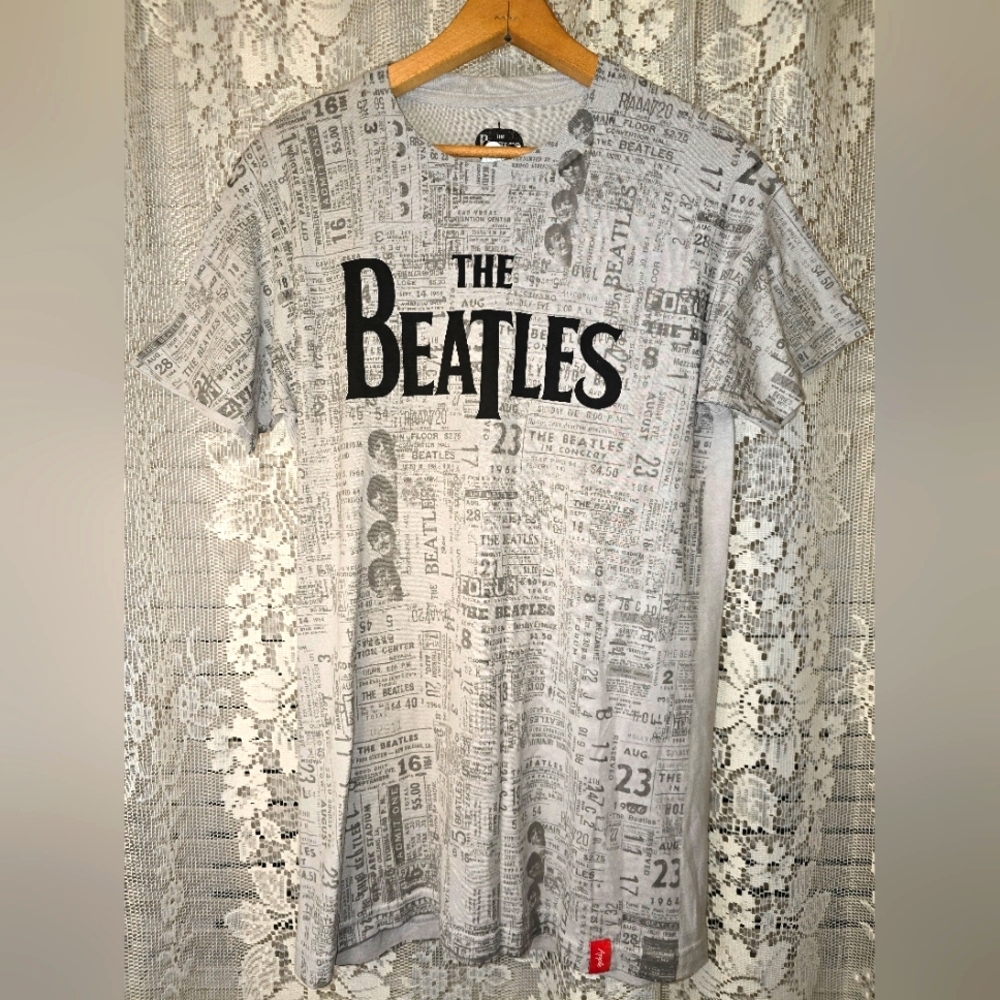 Beatles Short Sleeve T-shirt Mens Smalll Tee